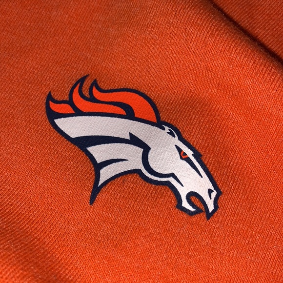 Broncos juniors collection half button up size medium - Picture 6 of 7